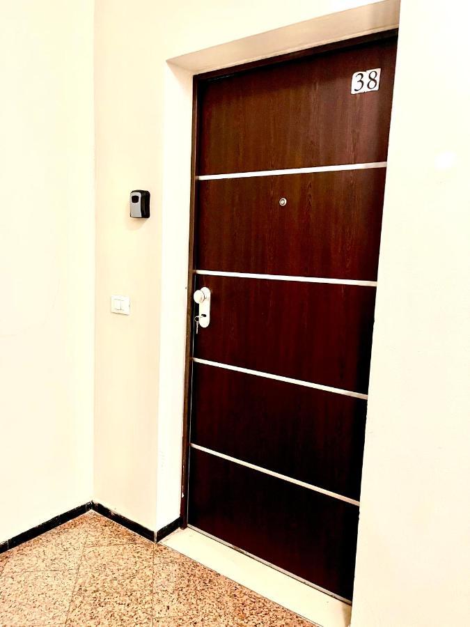 City Center Apartment Galeria Тирана Екстериор снимка